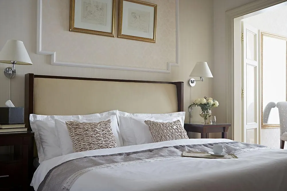 Apartments Almandine Prague
