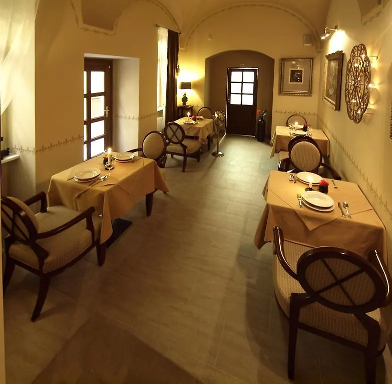 Apartments Almandine Prague 4*,