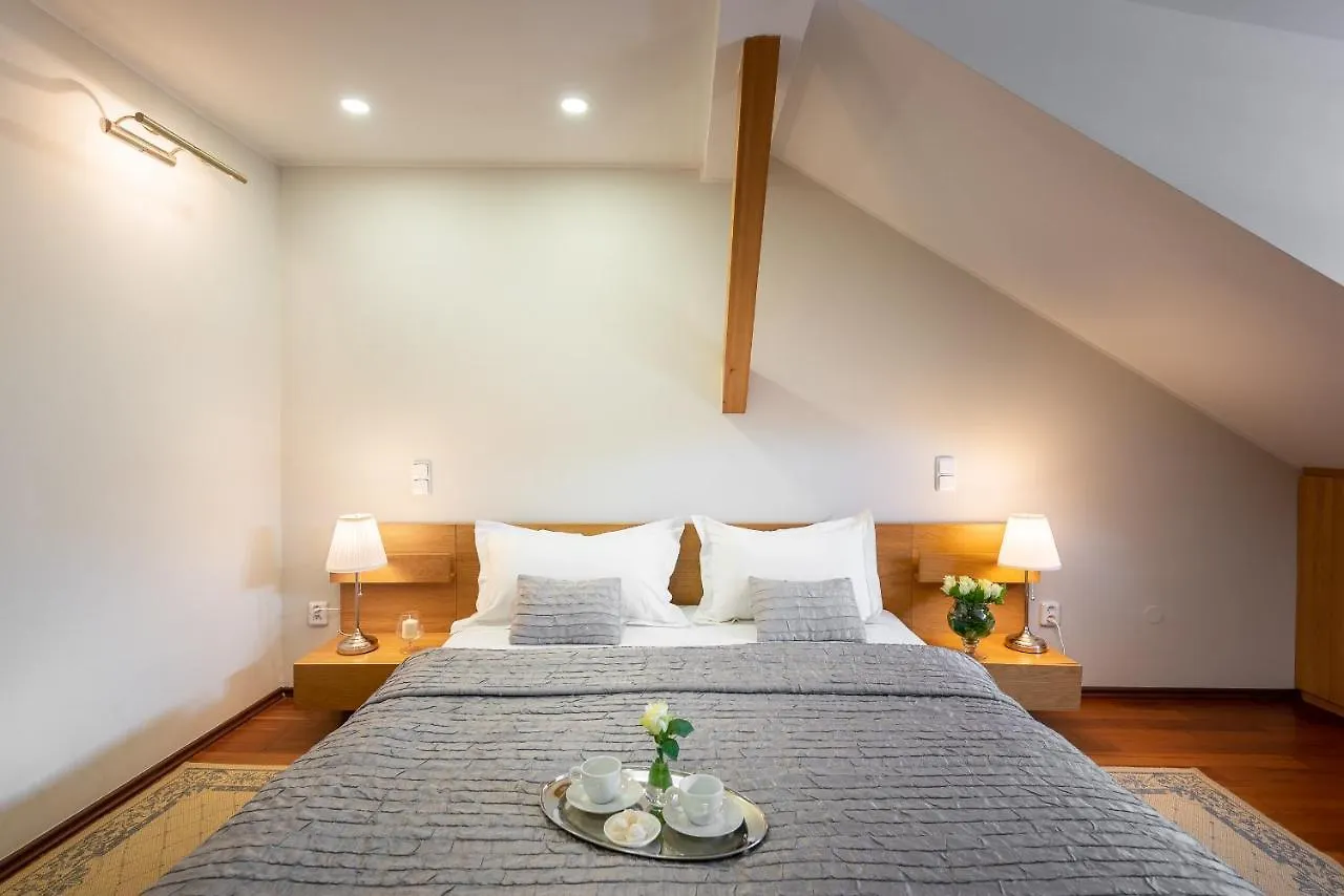 Apartments Almandine Prague Aparthotel