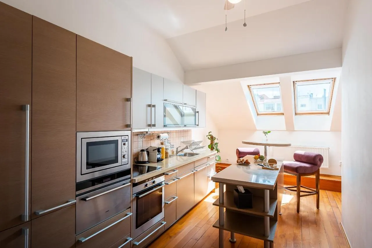 Aparthotel Apartments Almandine Prague