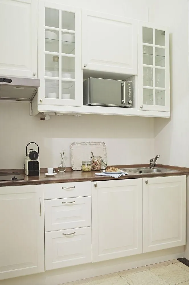 Apartments Almandine Prague